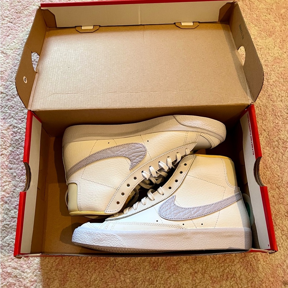 Kids Nike Leather High-Top Sneakers - Cream/Light Gray